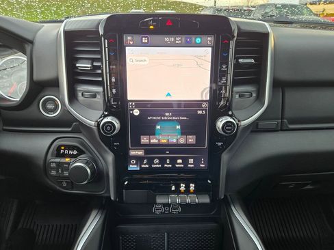 New 2026 RAM 1500 4x4 Crew Cab image 18