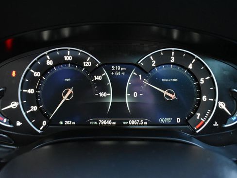 Used 2019 BMW 530i xDrive w/ Convenience Package AWD/4WD image 17