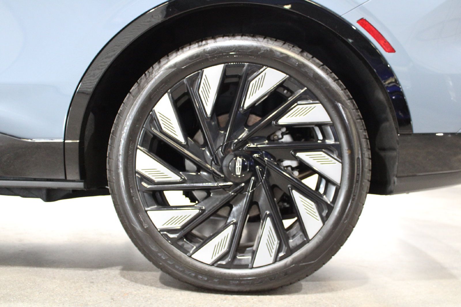 Used 2026 Lincoln Nautilus Reserve AWD/4WD image 13
