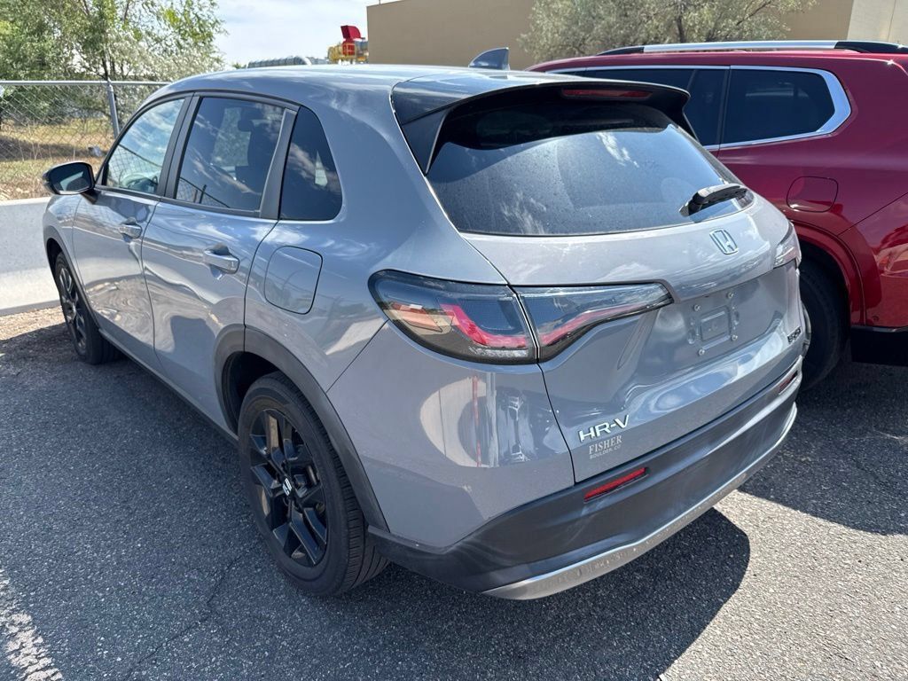 Used 2024 Honda HR-V Sport image 3