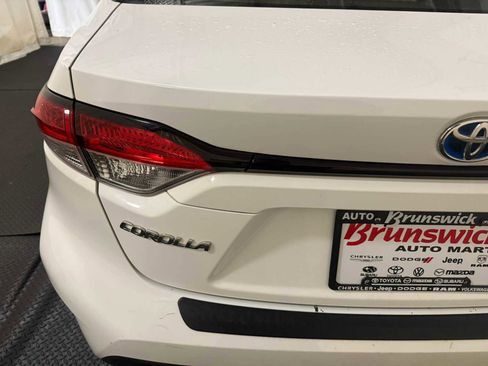 Used 2020 Toyota Corolla LE image 17