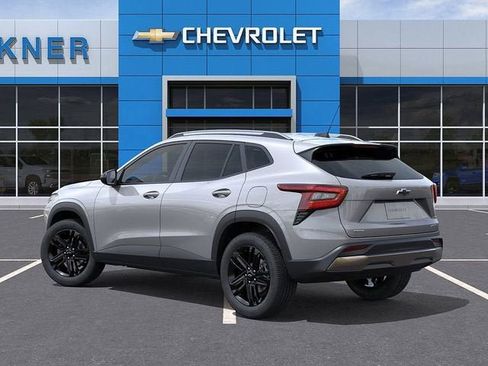 New 2026 Chevrolet Trax ACTIV FWD image 3