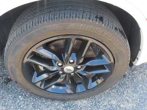 Used 2023 Dodge Durango GT AWD/4WD image 14
