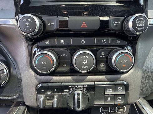 Used 2021 RAM 1500 Laramie AWD/4WD image 27