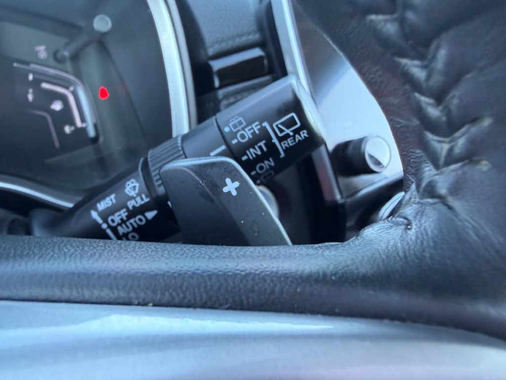 Used 2022 Honda CR-V Touring image 25
