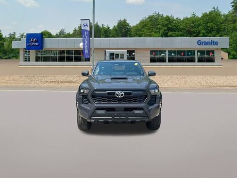Used 2024 Toyota Tacoma TRD Sport w/ TRD Sport Upgrade Package AWD/4WD image 3