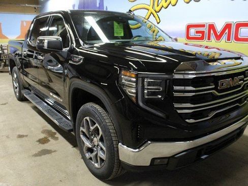 New 2026 GMC Sierra 1500 SLT w/ SLT Premium Package AWD/4WD image 4