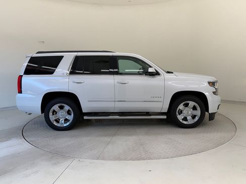 Used 2017 Chevrolet Tahoe LT w/ LT Signature Package image 7