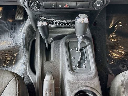 Used 2016 Jeep Wrangler Unlimited Sport w/ Quick Order Package 24S AWD/4WD image 16