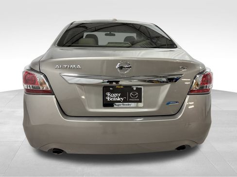 Used 2014 Nissan Altima 2.5 SV image 6