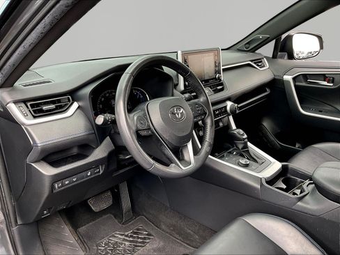 Used 2020 Toyota RAV4 XSE AWD/4WD image 17