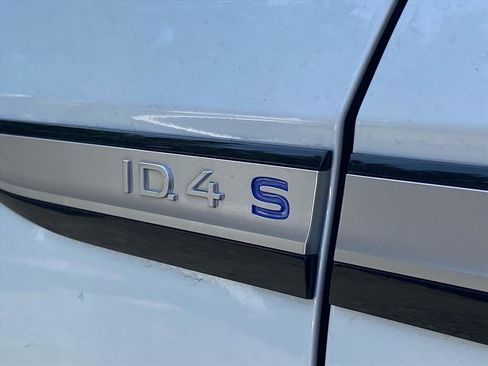 Certified 2024 Volkswagen ID.4 S image 3