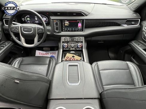 Used 2022 GMC Yukon Denali image 2