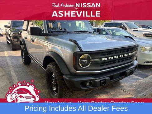 Used 2022 Ford Bronco Black Diamond AWD/4WD image 1