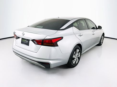 Used 2019 Nissan Altima 2.5 S FWD image 9