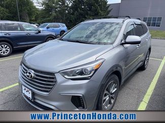 Used 2017 Hyundai Santa Fe SE AWD/4WD video 1
