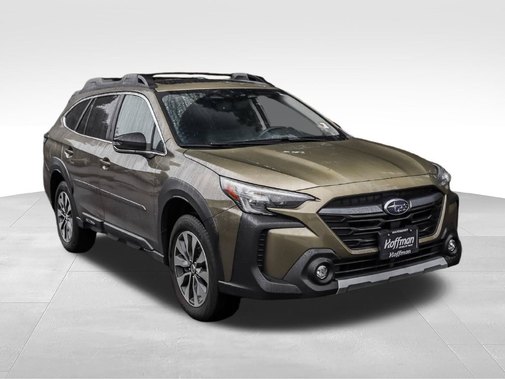 Used 2025 Subaru Outback Limited AWD/4WD image 2