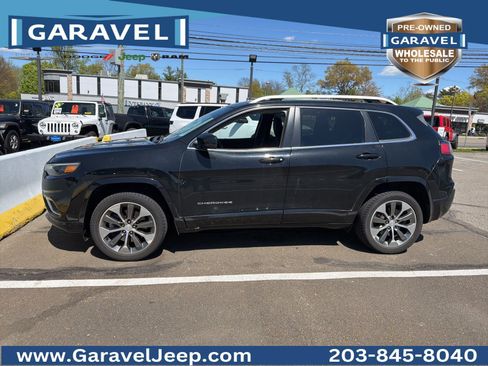 Used 2019 Jeep Cherokee Overland AWD/4WD image 11