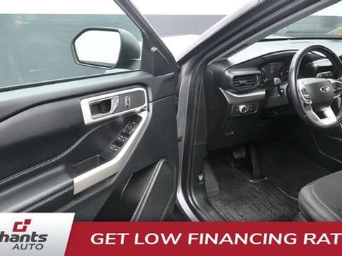 Used 2022 Ford Explorer XLT AWD/4WD image 17