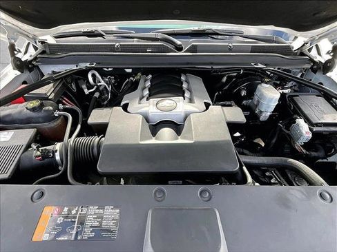 Used 2020 Cadillac Escalade Premium Luxury image 11