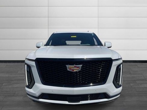 Certified 2025 Cadillac Escalade Sport AWD/4WD image 2