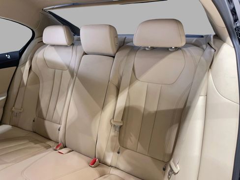 Used 2018 BMW 740i image 24