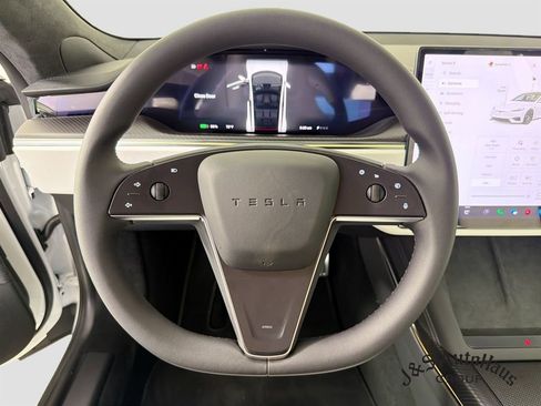 Used 2026 Tesla Model S Plaid AWD/4WD image 12