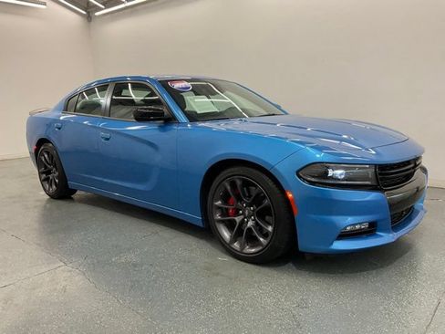 Used 2023 Dodge Charger SXT w/ Plus Group RWD image 8