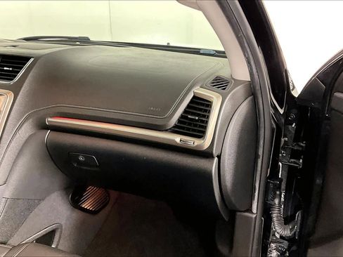 Used 2016 GMC Acadia Denali image 18