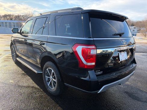 Used 2021 Ford Expedition XLT image 3