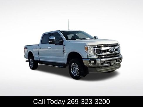 Used 2021 Ford F250 XLT w/ XLT Premium Package image 9
