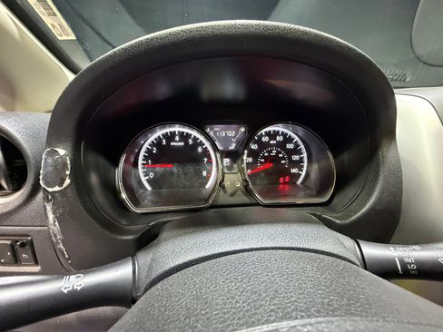 Used 2019 Nissan Versa SV FWD image 10