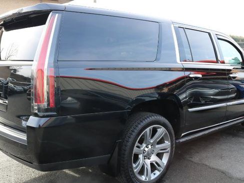 Used 2015 Cadillac Escalade ESV Premium image 8