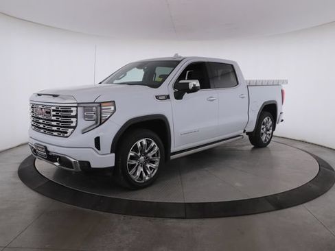 Used 2026 GMC Sierra 1500 Denali AWD/4WD image 7