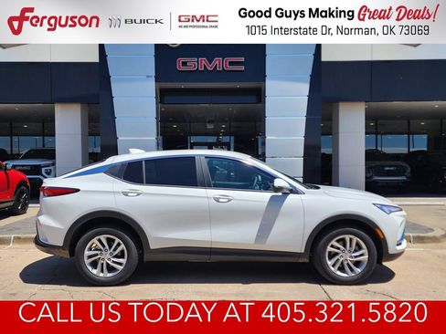 New 2026 Buick Envista Preferred w/ Convenience I Package FWD image 2