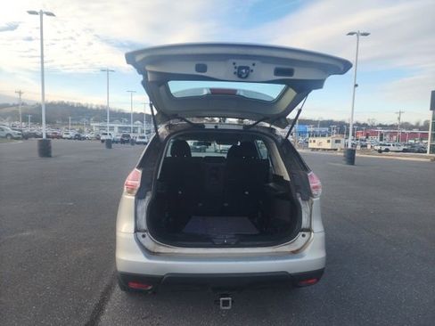 Used 2015 Nissan Rogue S image 8