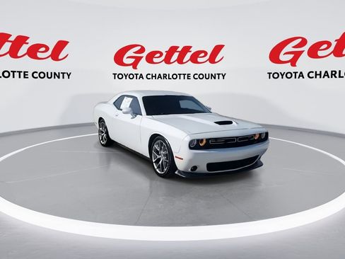 Used 2022 Dodge Challenger GT image 2
