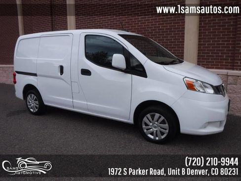 Used 2020 Nissan NV200 SV image 2