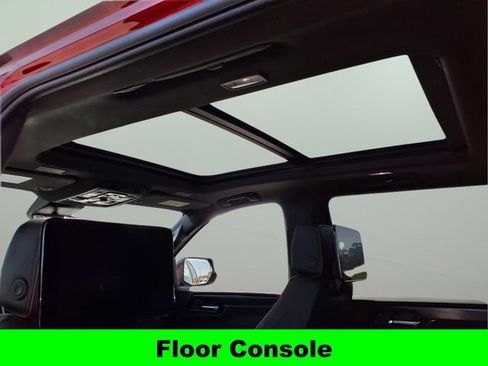 New 2026 GMC Yukon XL AT4 w/ AT4 Premium Plus Package AWD/4WD image 21