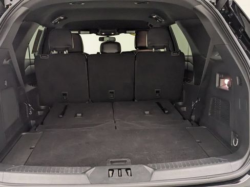 Certified 2023 Ford Explorer ST-Line AWD/4WD image 9