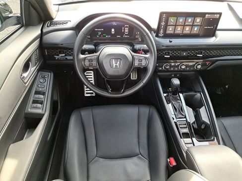 Used 2025 Honda Accord Sport image 11