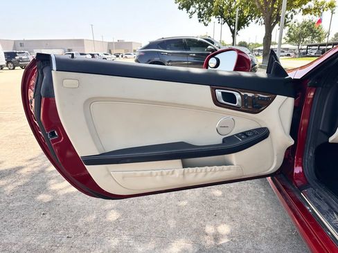 Used 2016 Mercedes-Benz SLK 300 image 21