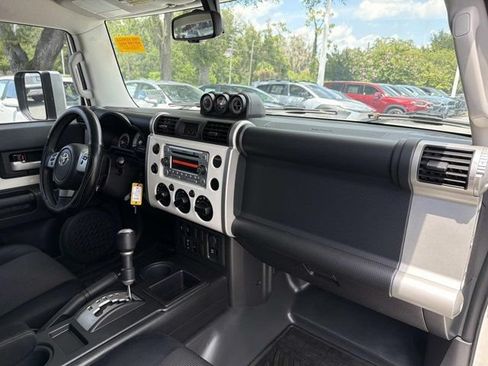 Used 2012 Toyota FJ Cruiser 2WD w/ Upgrade Pkg image 16