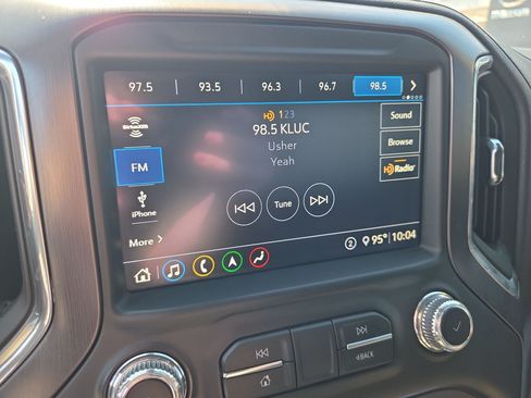 Used 2020 GMC Sierra 2500 AT4 w/ AT4 Premium Package AWD/4WD image 19