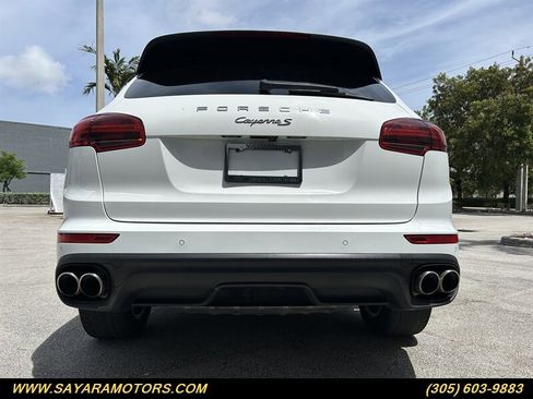 Used 2015 Porsche Cayenne S image 11