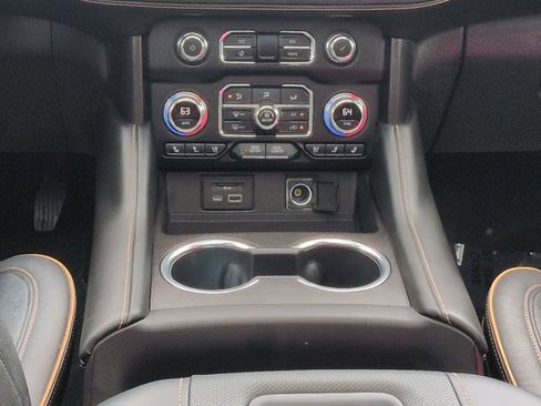 Used 2021 GMC Yukon AT4 w/ AT4 Premium Plus Package AWD/4WD image 21