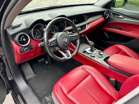 Used 2021 Alfa Romeo Stelvio Ti w/ Active Assist 2 Package TI AWD/4WD image 11
