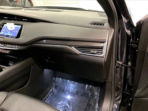 Used 2023 Cadillac XT4 Sport w/ Sun And Sound Package image 15