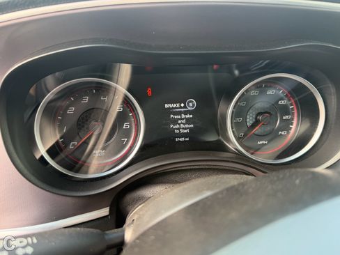 Used 2022 Dodge Charger SXT w/ Leather Interior Group RWD image 10