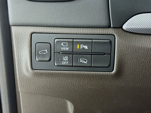 Used 2021 MAZDA CX-9 Signature image 11